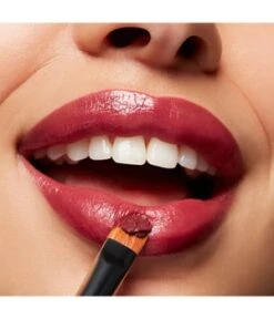 MAC Bubbles And Bows Holiday Colour Lustreglass Lippenstift -Pflegeprodukte Angebote mac bubbles and bows holiday colour lustreglass lippenstift 3 g no wine ing 0773602661107 visual2