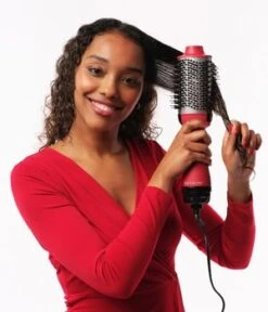 REVLON Salon One-Step Haartrockner Und Volumiser Mit Titanbeschichtung Warmluftbürste -Pflegeprodukte Angebote revlon salon one step haartrockner und volumiser mit titanbeschichtung warmluftbuerste 1 stk 0761318452799 visual2